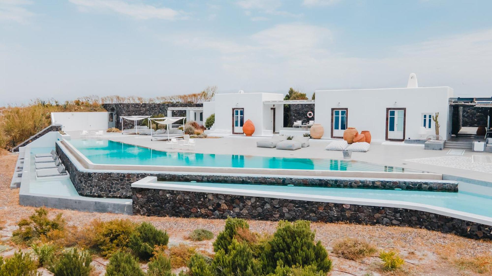 Erosantorini Estate Hotel Фира Екстериор снимка